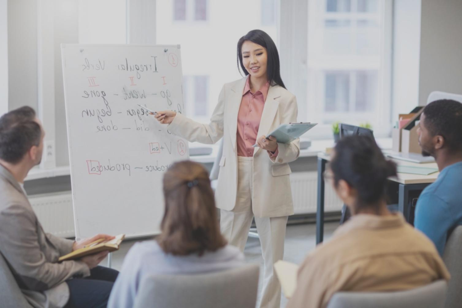 Postazione di lavoro ergonomica per studio remoto prolungato
